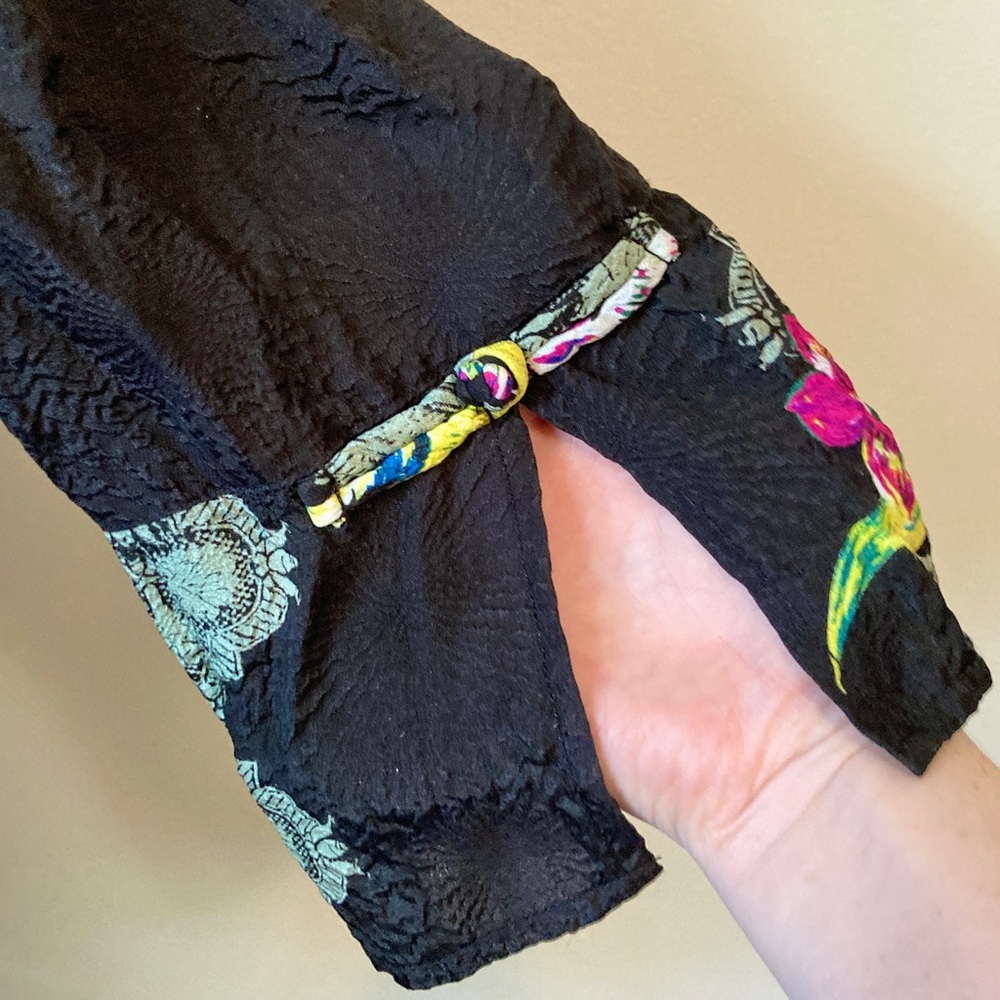 Citron Santa Monica Silk Button Shirt Blouse Medium Black Green Yellow Floral - Picture 6 of 10